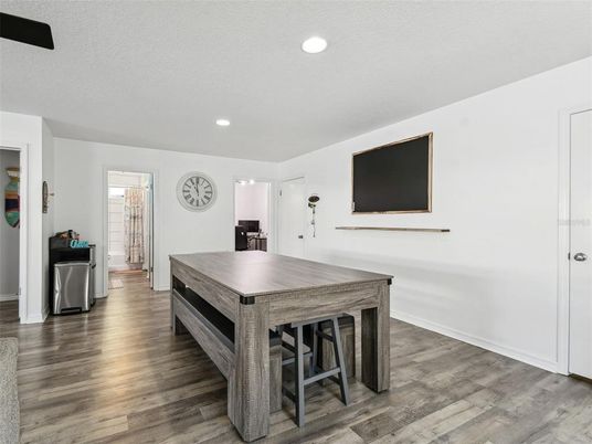 Interior, Recessed Lighting, Wood Texture Flooring