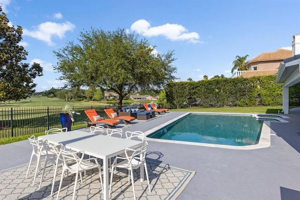 Exterior, Pool