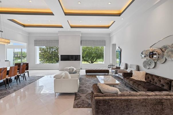 Dining room, Fireplace, Interior, Living room, Pendant Lights, Recessed Lighting