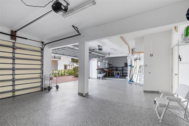 Garage, Interior