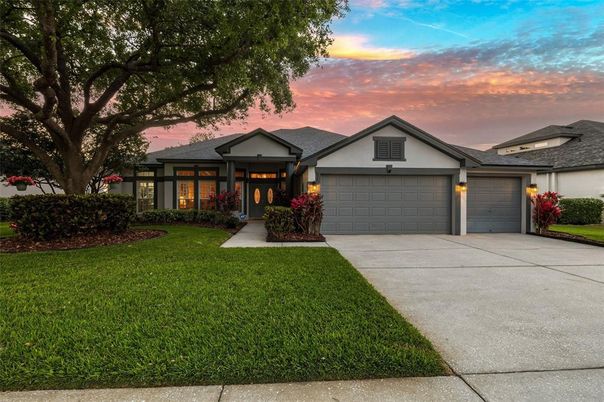 Attached, Exterior, Facade, Ranch