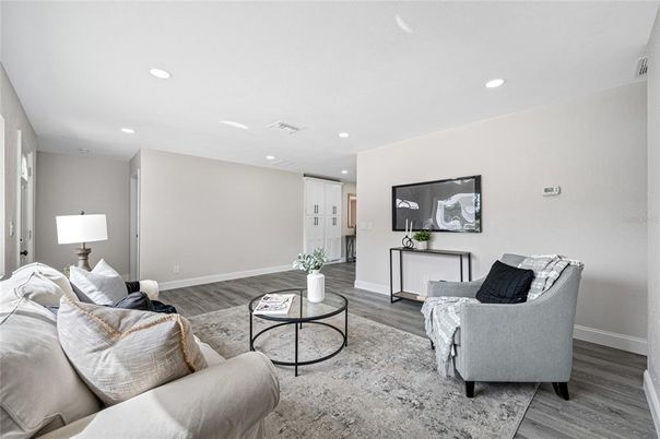 Interior, Living room, Recessed Lighting, Wood Texture Flooring