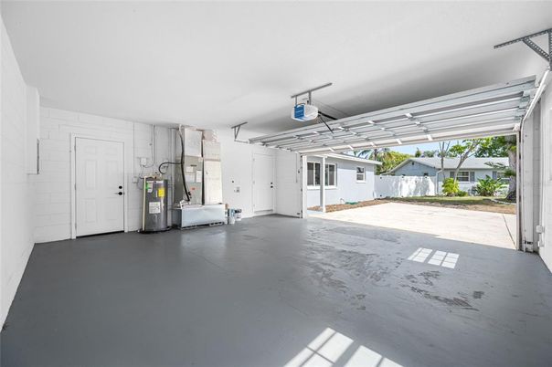 Garage, Interior