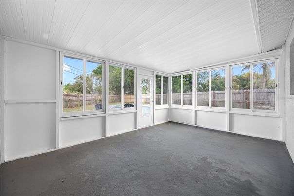 Empty room, Interior, Sun Room
