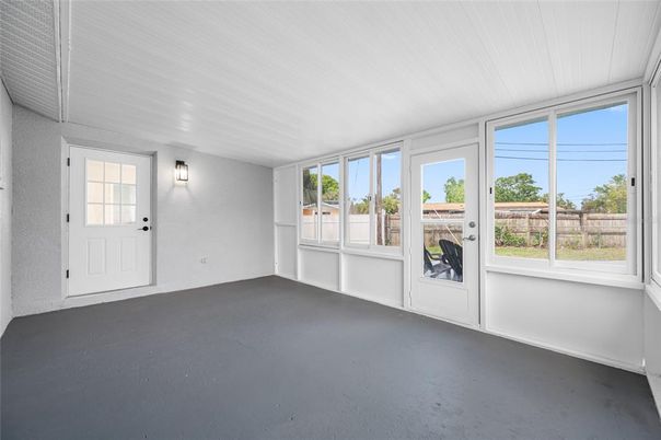 Empty room, Interior, Sun Room