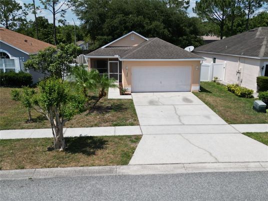 Attached, Exterior, Facade, Ranch
