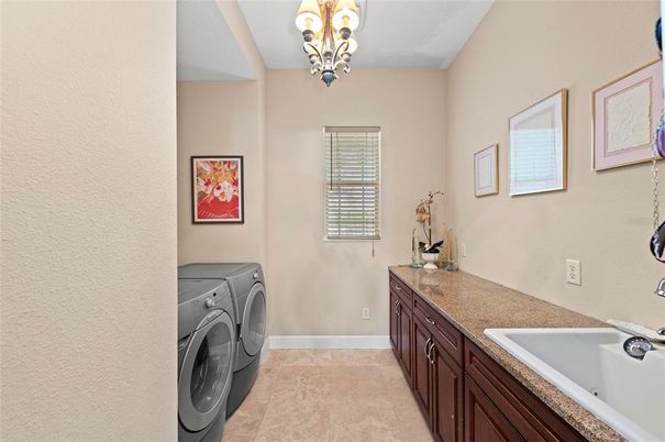 Chandelier, Interior, Washer