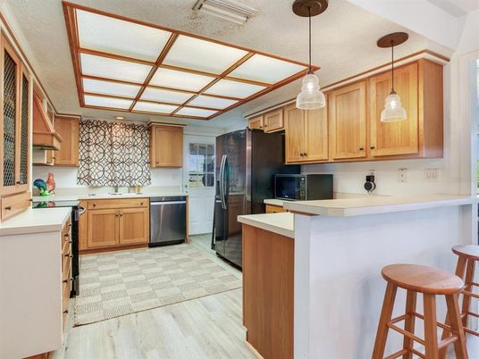 Interior, Kitchen, Pendant Lights, Wood Texture Flooring