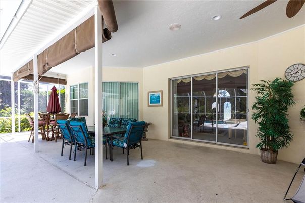 Dining room, Interior