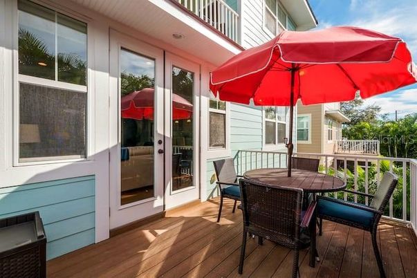 Exterior, Wood Texture Flooring
