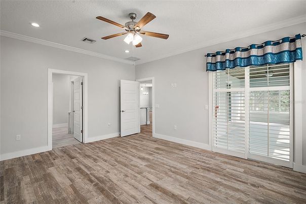 Empty room, Interior, Recessed Lighting, Wood Texture Flooring