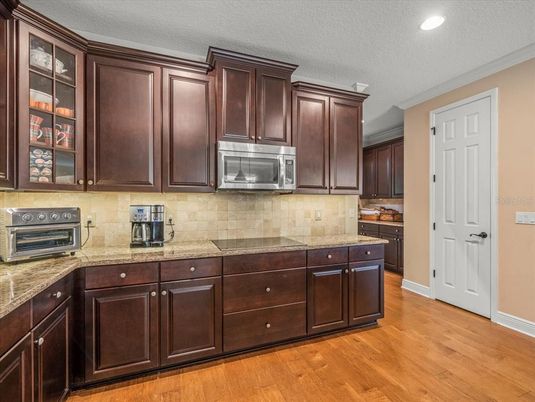 Interior, Kitchen, Recessed Lighting, Wood Texture Flooring