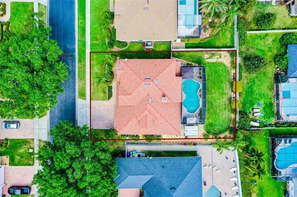 Exterior, Drone