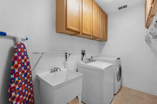 Interior, Washer