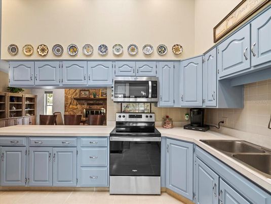 Interior, Kitchen, Stainless Steel Appliances