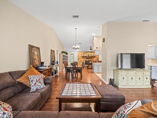 Chandelier, Dining room, Interior, Living room, Pendant Lights, Wood Texture Flooring