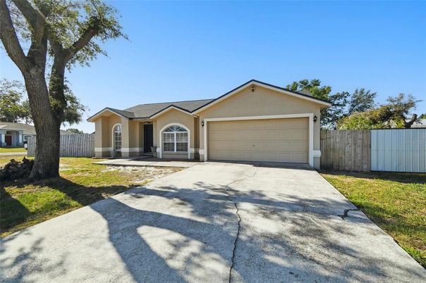 Attached, Backyard, Exterior, Facade, Ranch