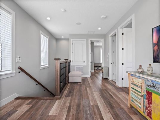 Interior, Recessed Lighting, Wood Texture Flooring