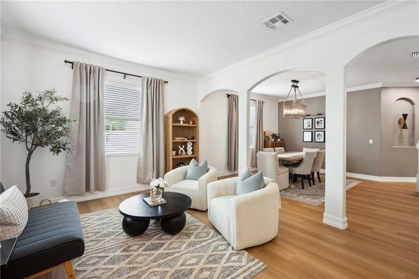 Chandelier, Dining room, Interior, Living room, Pendant Lights, Wood Texture Flooring