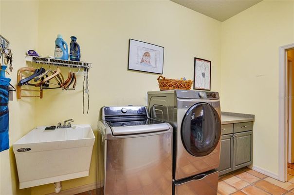 Interior, Washer