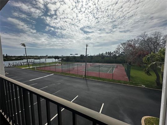 Exterior, Tennis Courts