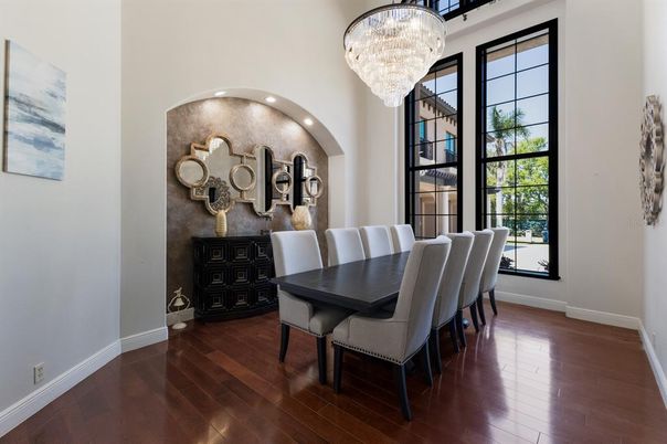 Chandelier, Dining room, Interior, Recessed Lighting, Wood Texture Flooring