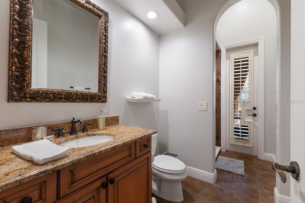 Bathroom, Interior, Recessed Lighting