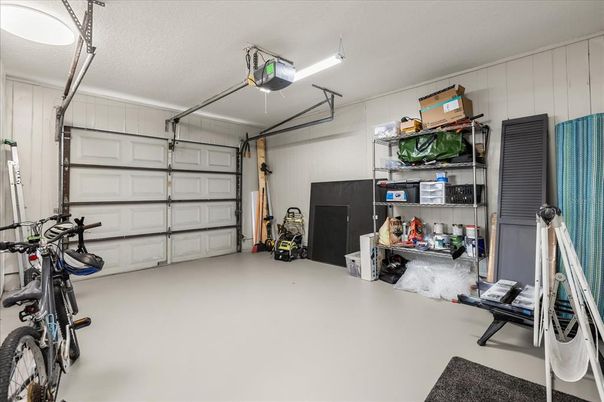 Garage, Interior