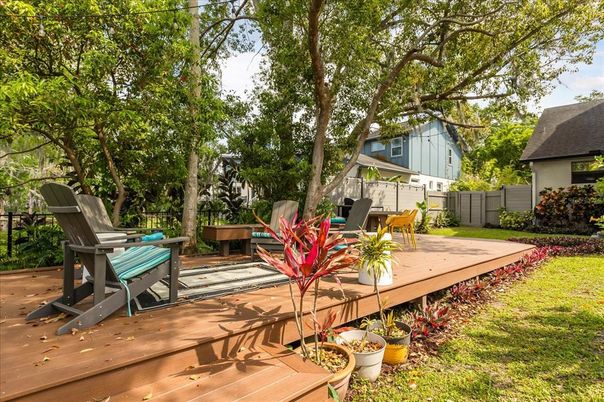Backyard, Exterior