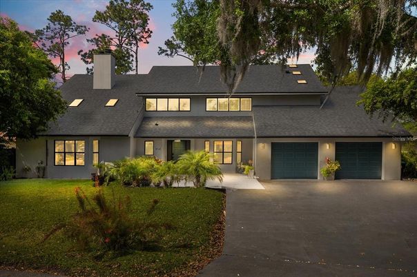 Attached, Exterior, Facade, Ranch