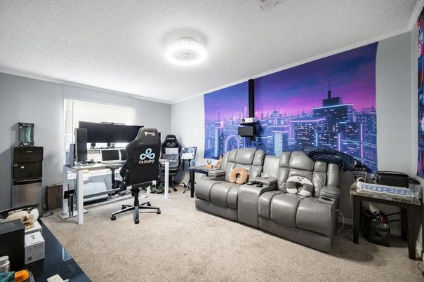 Home Office, Interior