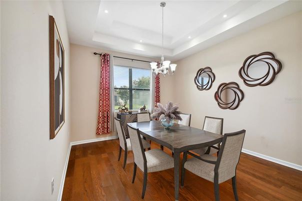 Chandelier, Dining room, Interior, Recessed Lighting, Wood Texture Flooring