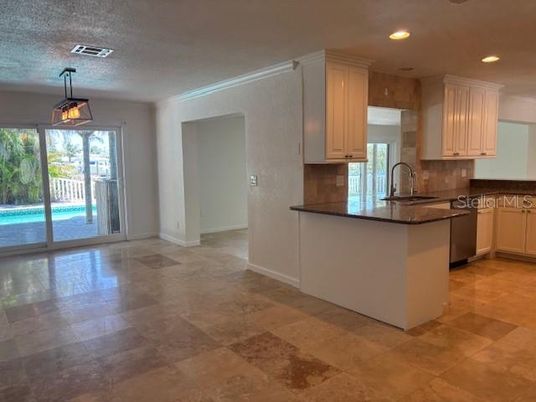 Interior, Kitchen, Pendant Lights, Recessed Lighting
