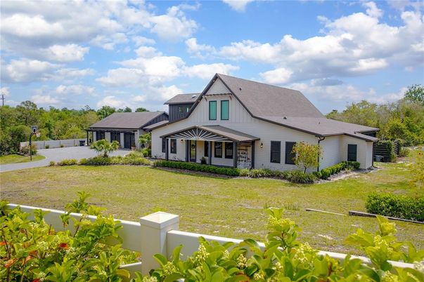 Backyard, Exterior, Facade, Farmhouse