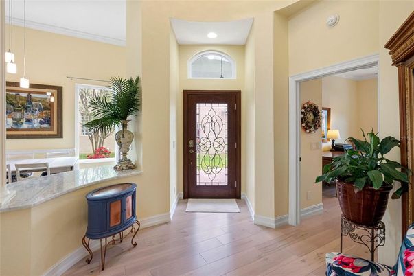 Interior, Pendant Lights, Recessed Lighting, Wood Texture Flooring