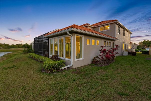 Backyard, Exterior, Water