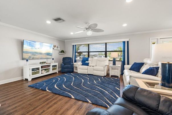 Interior, Living room, Recessed Lighting, Wood Texture Flooring