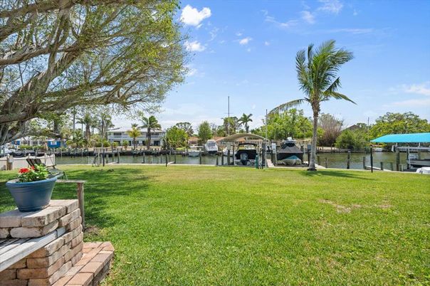 Backyard, Exterior, Lake