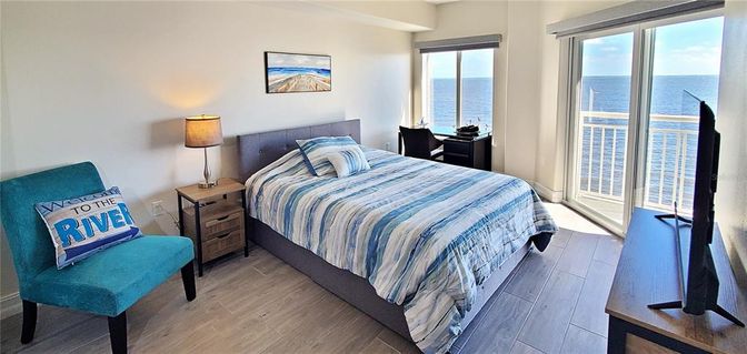 Bedroom, Interior, Water, Wood Texture Flooring