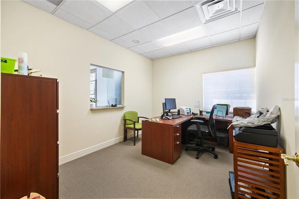 Home Office, Interior