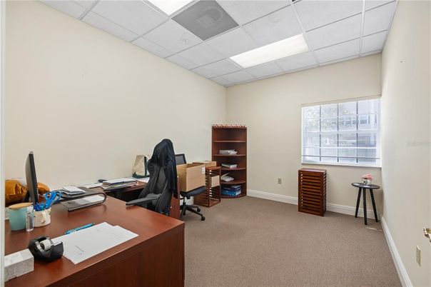 Home Office, Interior