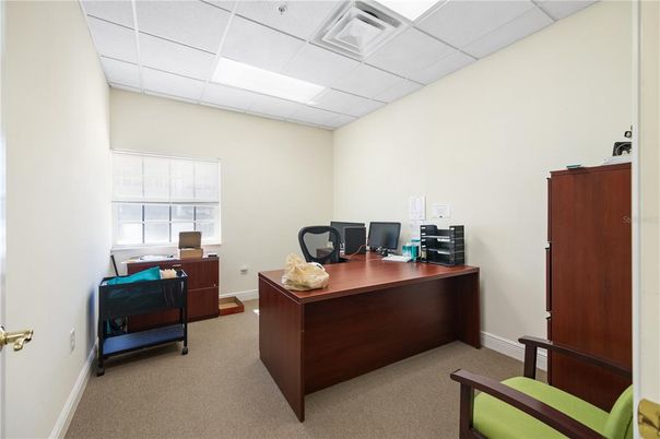 Home Office, Interior