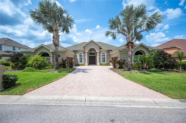 Backyard, Exterior, Facade, Ranch