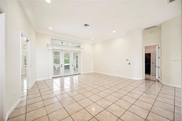 Empty room, Interior, Recessed Lighting