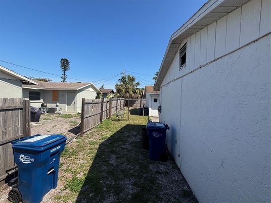 Backyard, Exterior