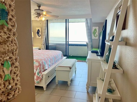 Bedroom, Interior, Water