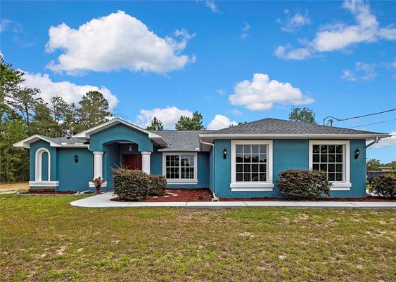 Backyard, Exterior, Facade, Ranch