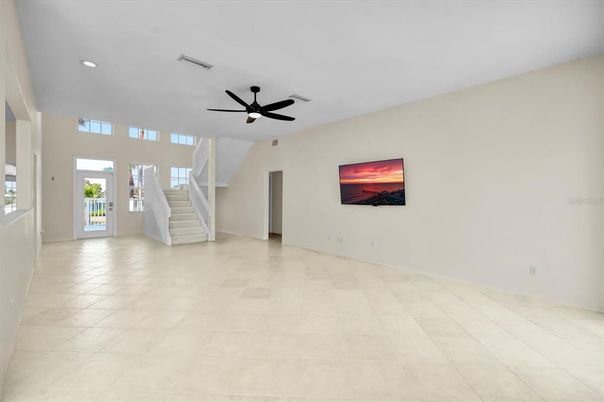 Empty room, Interior, Recessed Lighting