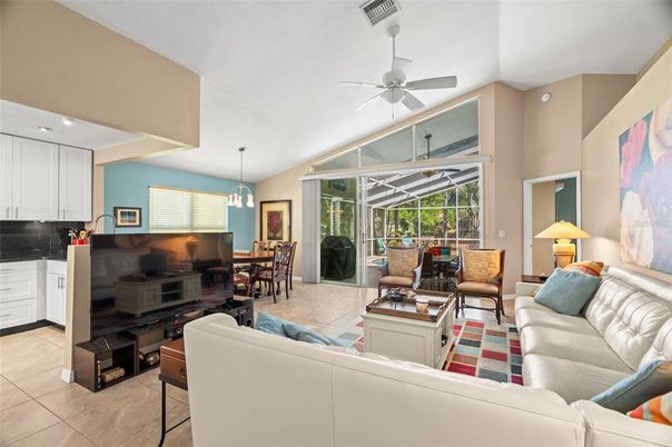 Dining room, Interior, Living room, Pendant Lights, Recessed Lighting