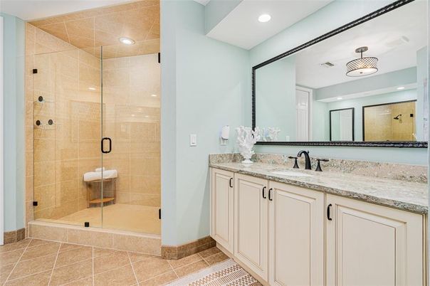 Bathroom, Glass Shower, Interior, Pendant Lights, Recessed Lighting
